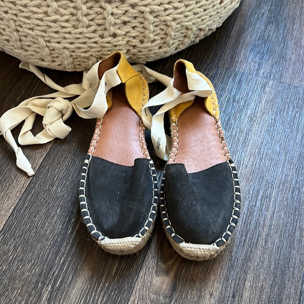 Alohas Canvas Espadrilles - Picture 2 of 7